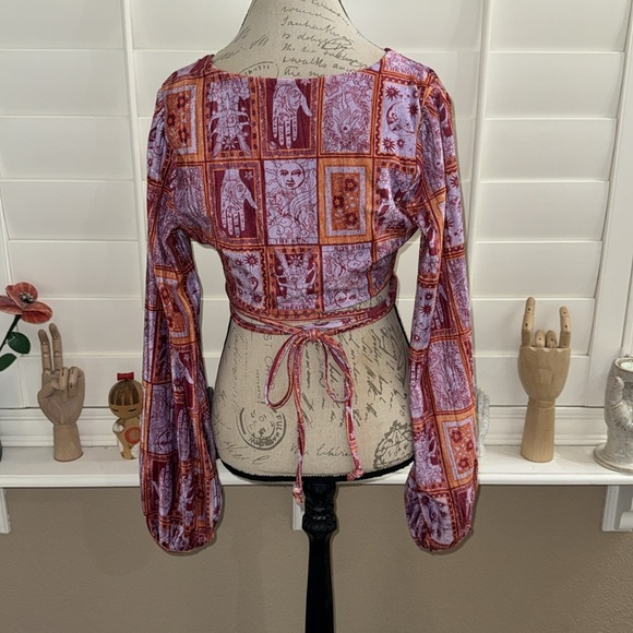 Urban Outfitters UO Florentina Print Wrap Top - Picture 6 of 13